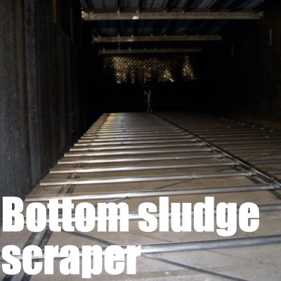 bottom sludge scraper